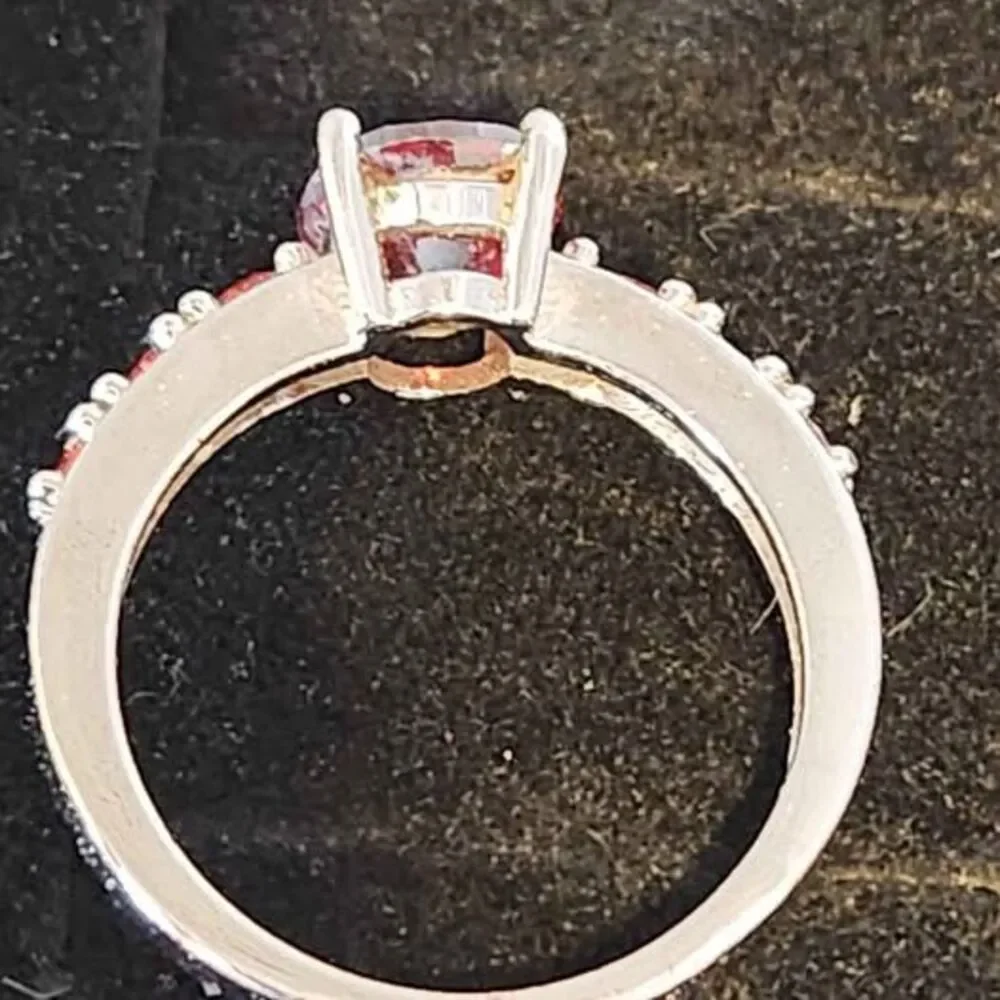 Sterling Silver 925 Ring, Garnet Center Stone, Size 6.5-7